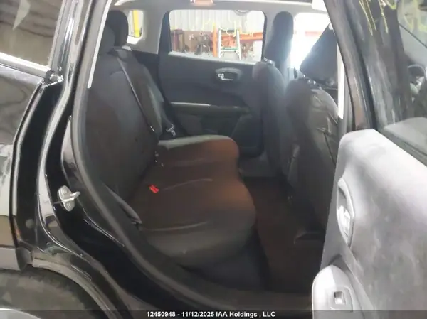 3C4NJDAB9JT265398 2018 JEEP COMPASS - Image 8