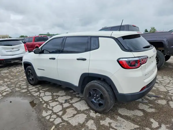 3C4NJDAB9JT308170 2018 JEEP COMPASS - Image 2