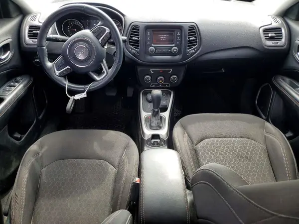 3C4NJDAB9JT337524 2018 JEEP COMPASS - Image 8