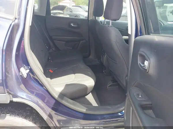 3C4NJDAB9JT392247 2018 JEEP COMPASS - Image 8