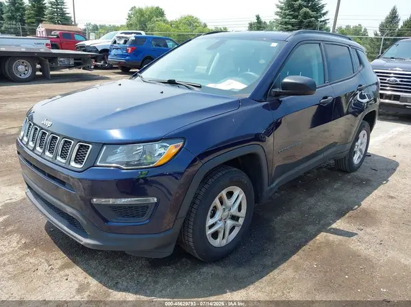 3C4NJDAB9JT399330 2018 JEEP COMPASS - Image 2
