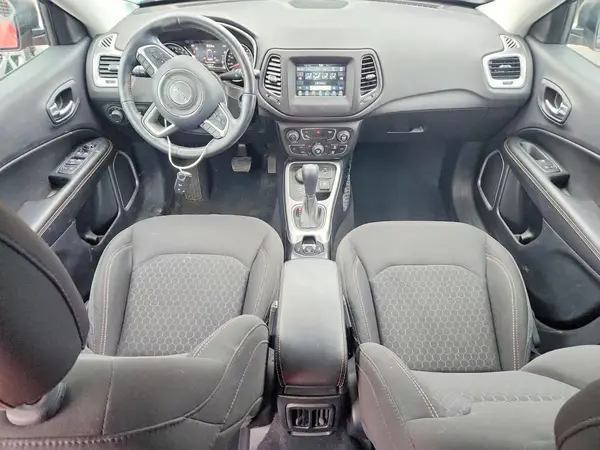 3C4NJDAB9JT399411 2018 JEEP COMPASS - Image 8