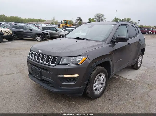 3C4NJDAB9JT415316 2018 JEEP COMPASS - Image 2