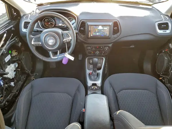 3C4NJDAB9JT423531 2018 JEEP COMPASS - Image 8