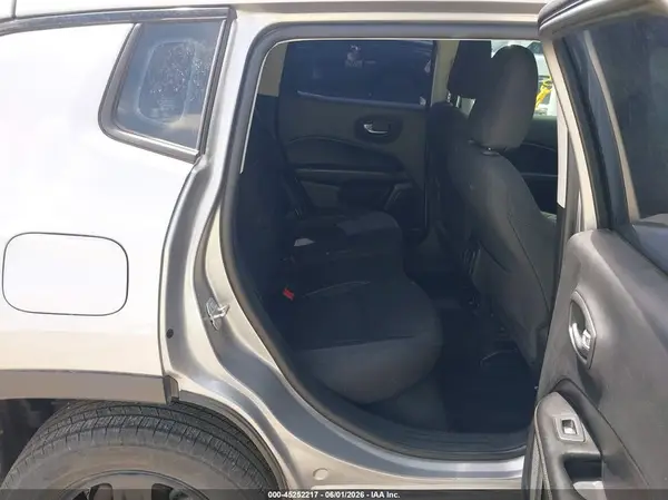 3C4NJDAB9KT837331 2019 JEEP COMPASS - Image 8
