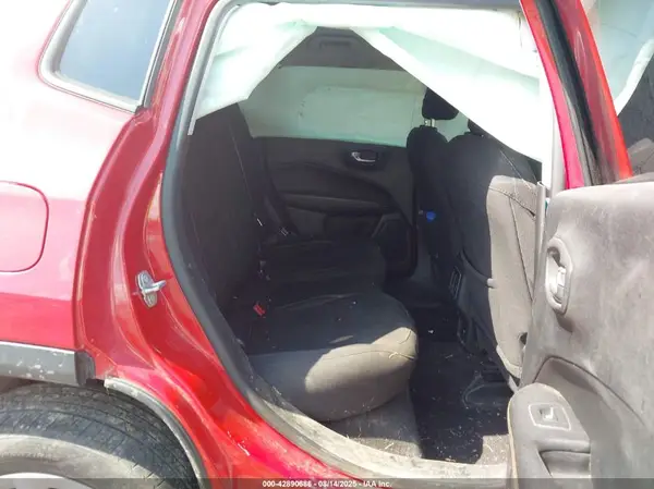 3C4NJDAB9LT132871 2020 JEEP COMPASS - Image 8