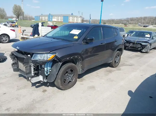 3C4NJDAB9LT161559 2020 JEEP COMPASS - Image 2