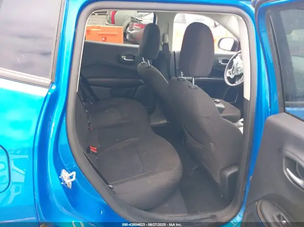 3C4NJDAB9LT242772 2020 JEEP COMPASS - Image 8