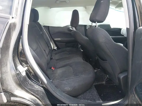 3C4NJDAB9MT573143 2021 JEEP COMPASS - Image 8
