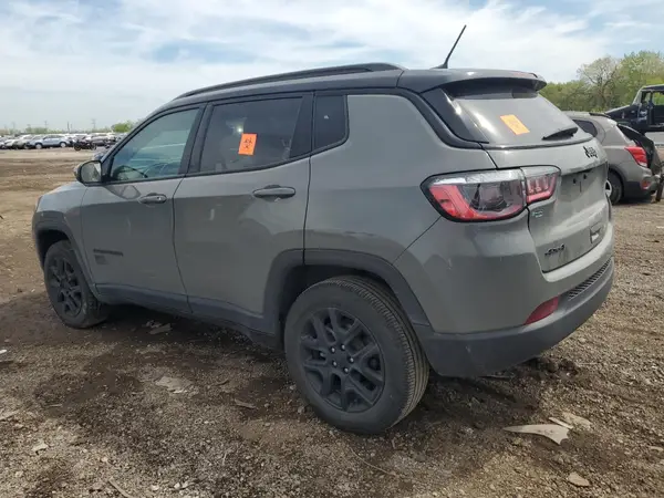 3C4NJDAB9MT586975 2021 JEEP COMPASS - Image 2