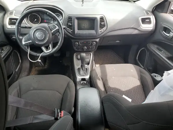 3C4NJDAB9MT586975 2021 JEEP COMPASS - Image 8