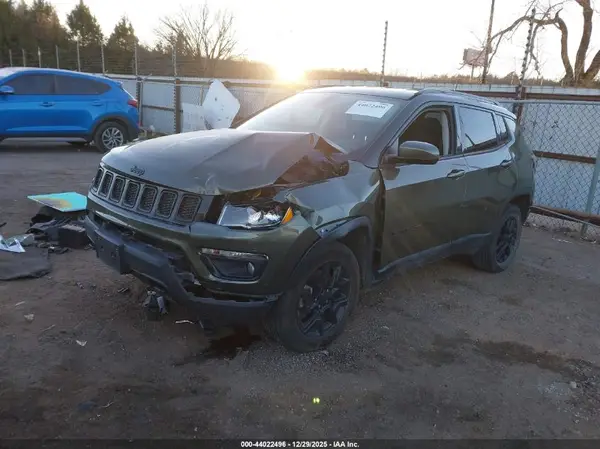 3C4NJDAB9MT591271 2021 JEEP COMPASS - Image 2