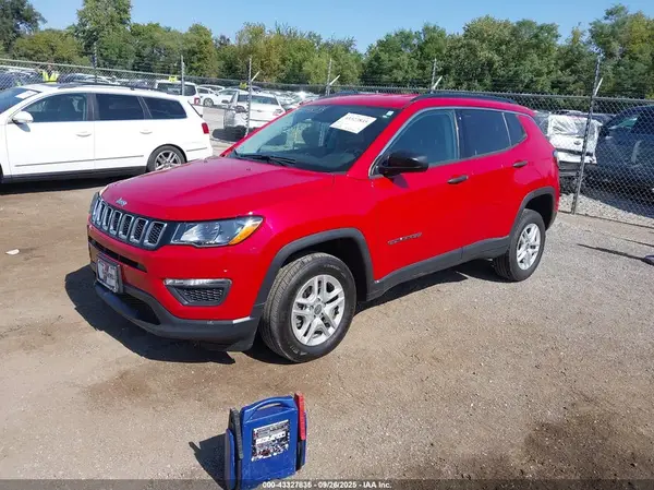 3C4NJDAB9MT594025 2021 JEEP COMPASS - Image 2