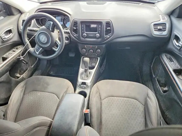 3C4NJDABXHT646168 2017 JEEP COMPASS - Image 8