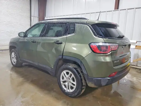 3C4NJDABXHT647269 2017 JEEP COMPASS - Image 2