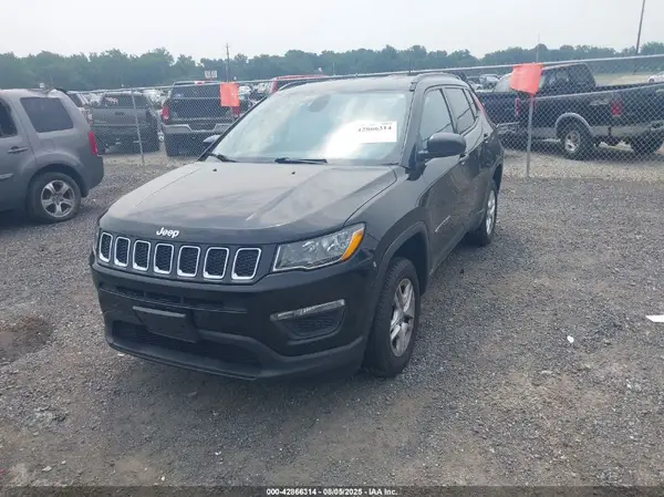 3C4NJDABXJT100881 2018 JEEP COMPASS - Image 2