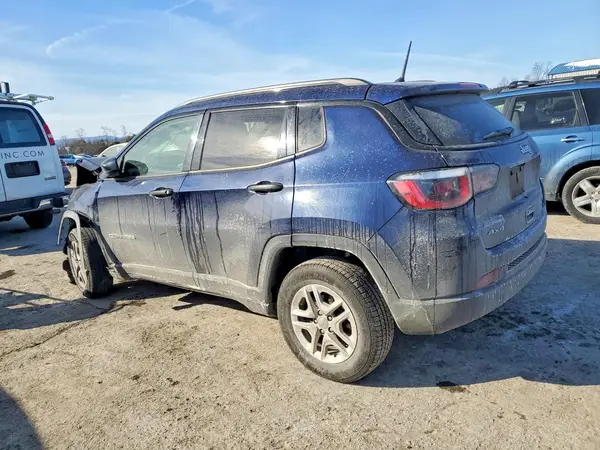 3C4NJDABXJT131046 2018 JEEP COMPASS - Image 2