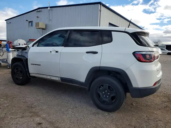 3C4NJDABXJT131127 2018 JEEP COMPASS - Image 2