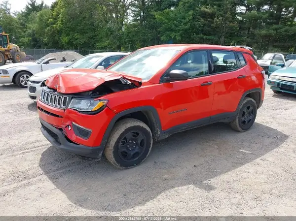 3C4NJDABXJT147909 2018 JEEP COMPASS - Image 2