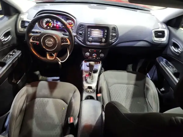 3C4NJDABXJT163284 2018 JEEP COMPASS - Image 8