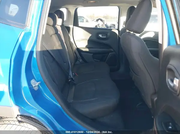 3C4NJDABXJT169411 2018 JEEP COMPASS - Image 8