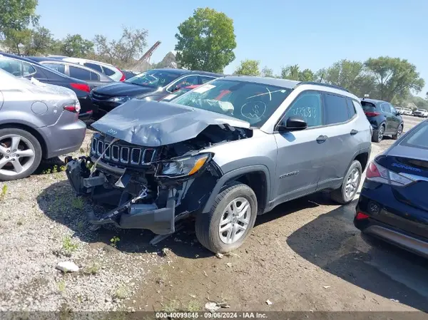 3C4NJDABXJT189836 2018 JEEP COMPASS - Image 2