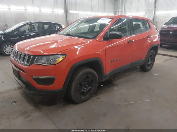 3C4NJDABXJT256435 2018 JEEP COMPASS - Image 2