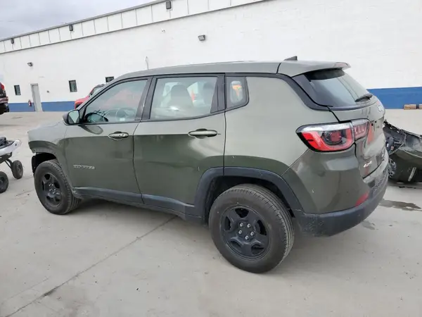 3C4NJDABXJT262512 2018 JEEP COMPASS - Image 2
