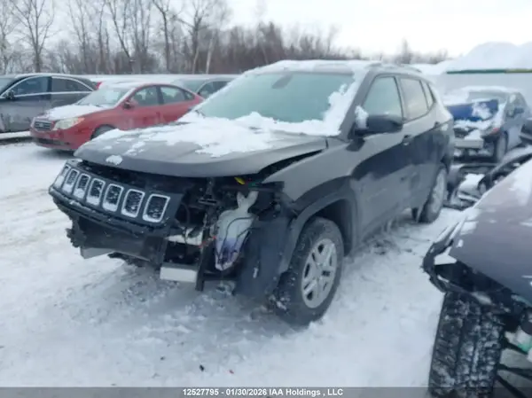 3C4NJDABXJT314429 2018 JEEP COMPASS - Image 2