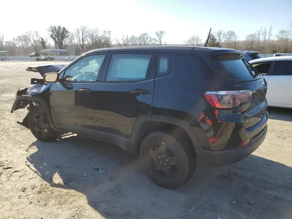 3C4NJDABXJT320568 2018 JEEP COMPASS - Image 2