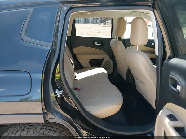 3C4NJDABXJT359645 2018 JEEP COMPASS - Image 8