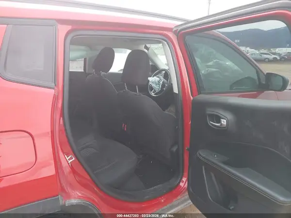 3C4NJDABXJT361024 2018 JEEP COMPASS - Image 8