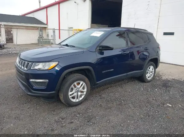 3C4NJDABXJT422842 2018 JEEP COMPASS - Image 2