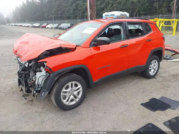 3C4NJDABXJT457154 2018 JEEP COMPASS - Image 2