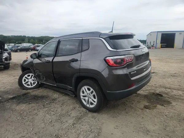 3C4NJDABXKT592989 2019 JEEP COMPASS - Image 2