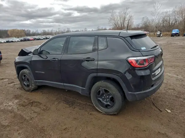 3C4NJDABXKT651667 2019 JEEP COMPASS - Image 2