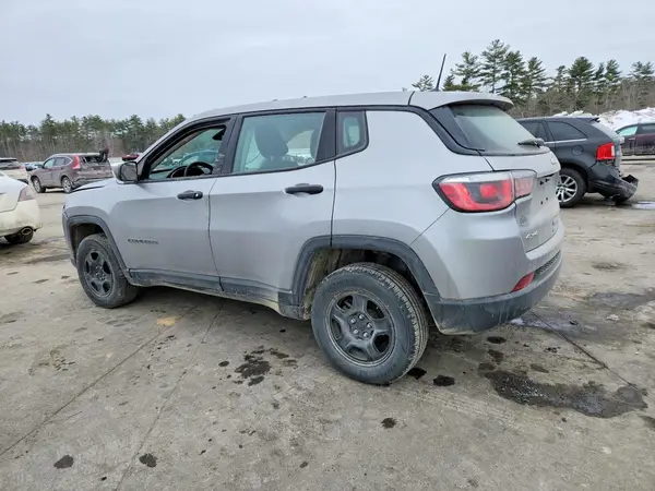 3C4NJDABXKT689853 2019 JEEP COMPASS - Image 2