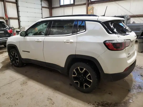 3C4NJDABXKT842828 2019 JEEP COMPASS - Image 2