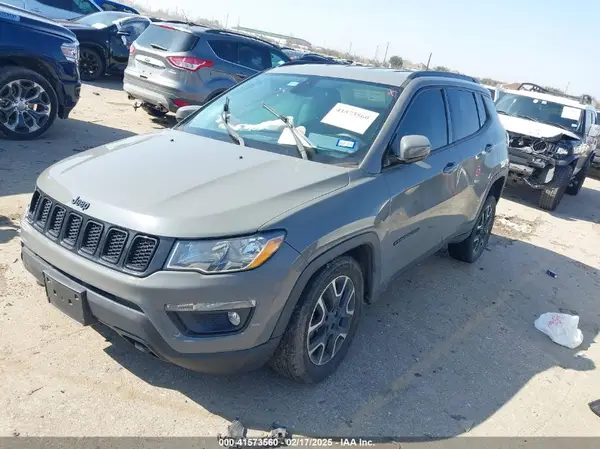 3C4NJDABXKT847866 2019 JEEP COMPASS - Image 2