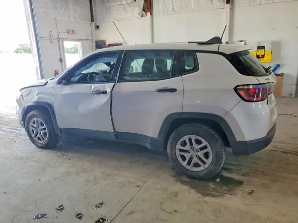 3C4NJDABXLT123063 2020 JEEP COMPASS - Image 2