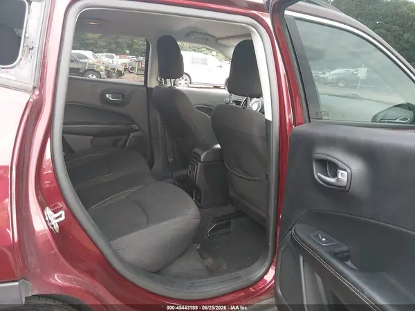 3C4NJDABXMT591263 2021 JEEP COMPASS - Image 8