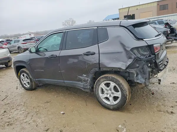 3C4NJDABXNT121560 2022 JEEP COMPASS - Image 2