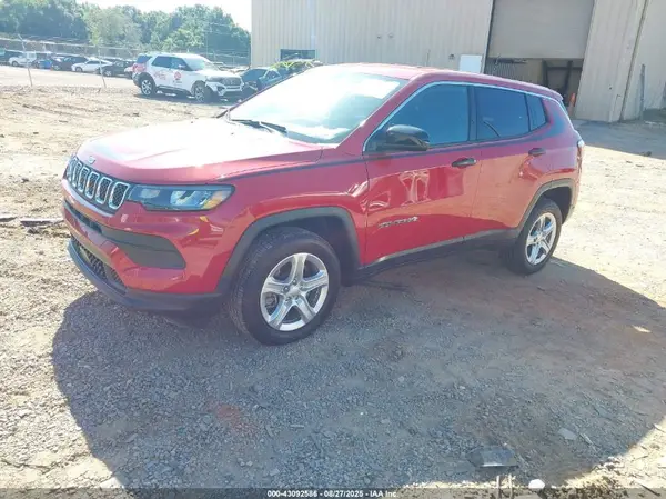 3C4NJDAN0PT518000 2023 JEEP COMPASS - Image 2