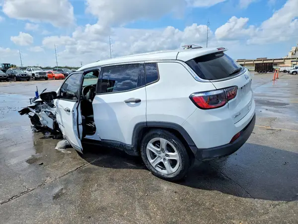 3C4NJDAN0PT518675 2023 JEEP COMPASS - Image 2