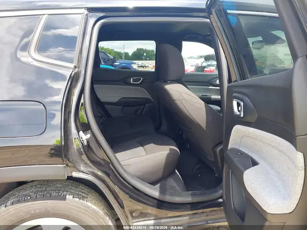 3C4NJDAN0PT547240 2023 JEEP COMPASS - Image 8