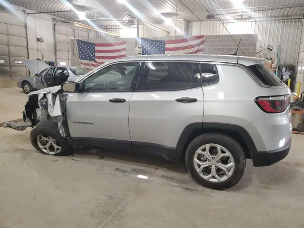3C4NJDAN0RT158813 2024 JEEP COMPASS - Image 2
