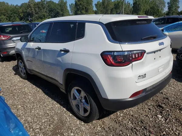 3C4NJDAN1PT564452 2023 JEEP COMPASS - Image 2