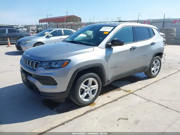 3C4NJDAN1PT573054 2023 JEEP COMPASS - Image 2