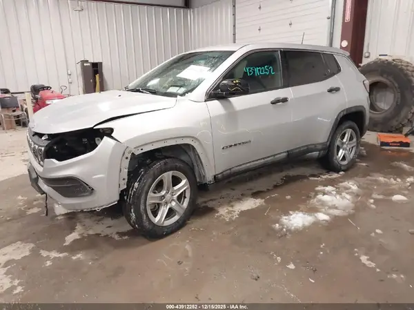 3C4NJDAN1RT114741 2024 JEEP COMPASS - Image 2