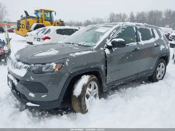 3C4NJDAN1RT577821 2024 JEEP COMPASS - Image 2